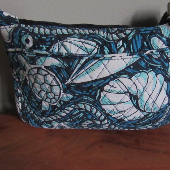 SUMMER PATTERN VERA BRADLEY-BLUE ISLAND-TURTLES-SHELLS-LOBSTER-LONG STRAP-MINT - Picture 4 of 12